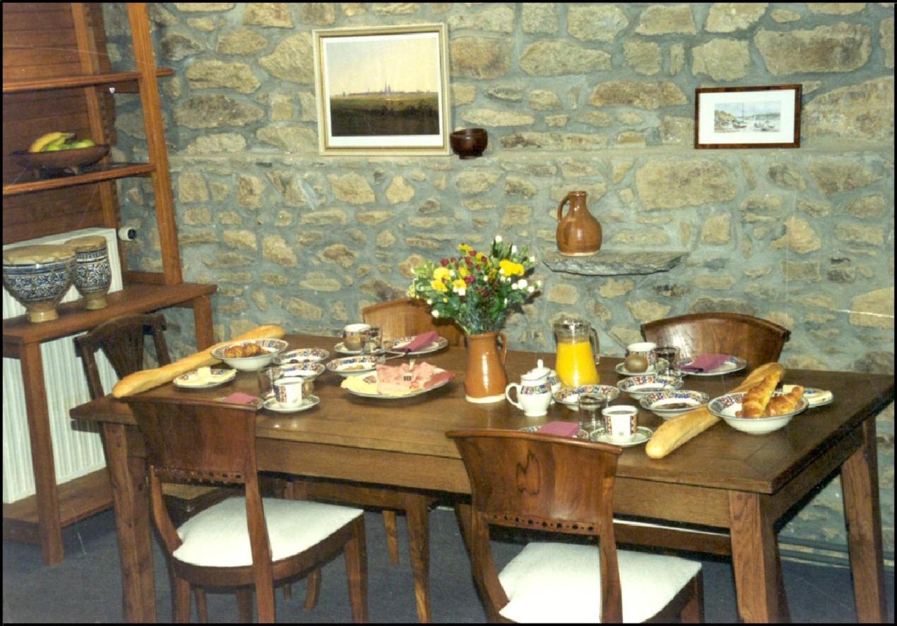 La Goelette Apartment Saint-Suliac Luaran gambar