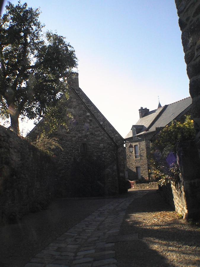 La Goelette Apartment Saint-Suliac Luaran gambar