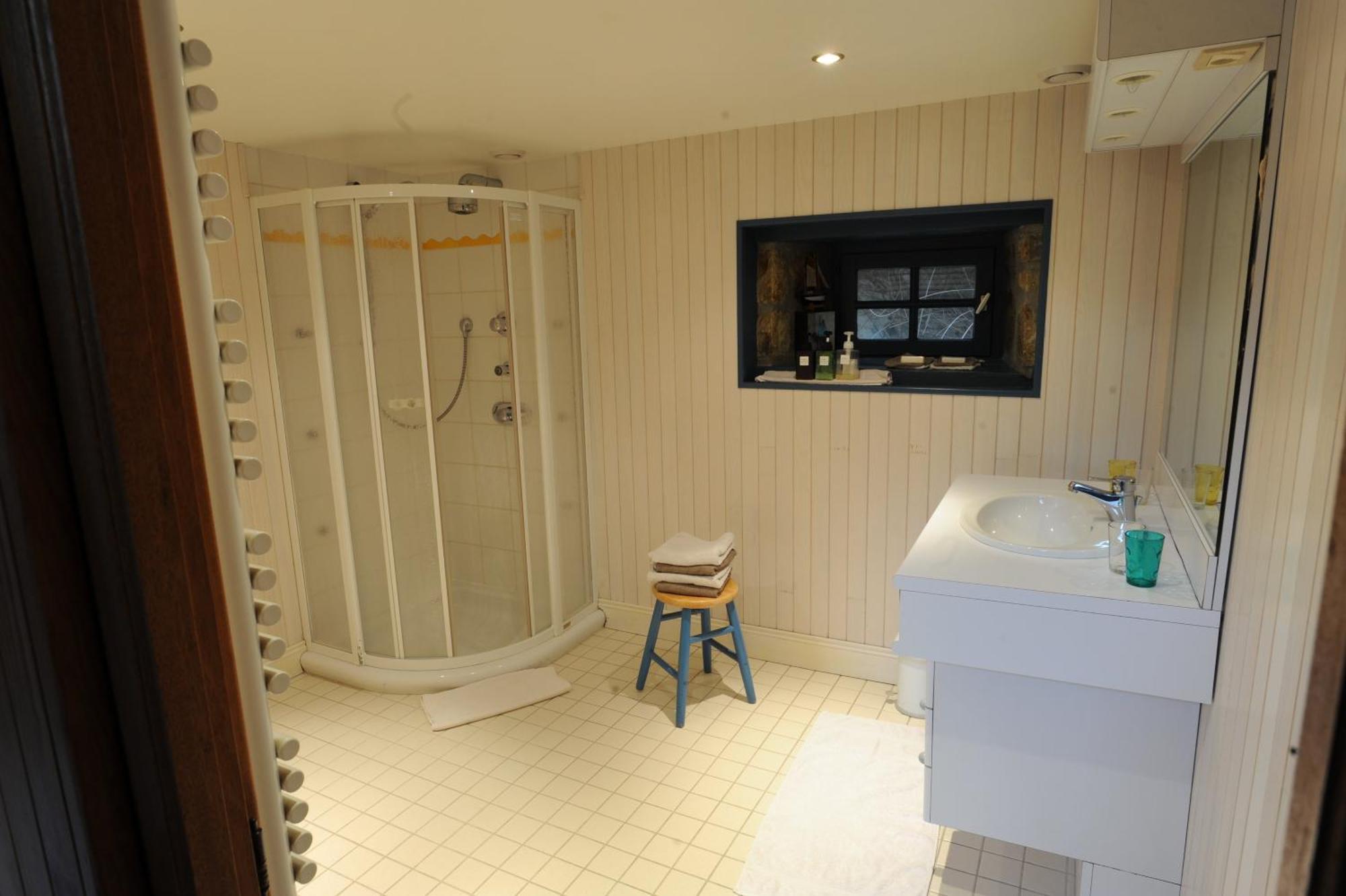 La Goelette Apartment Saint-Suliac Luaran gambar
